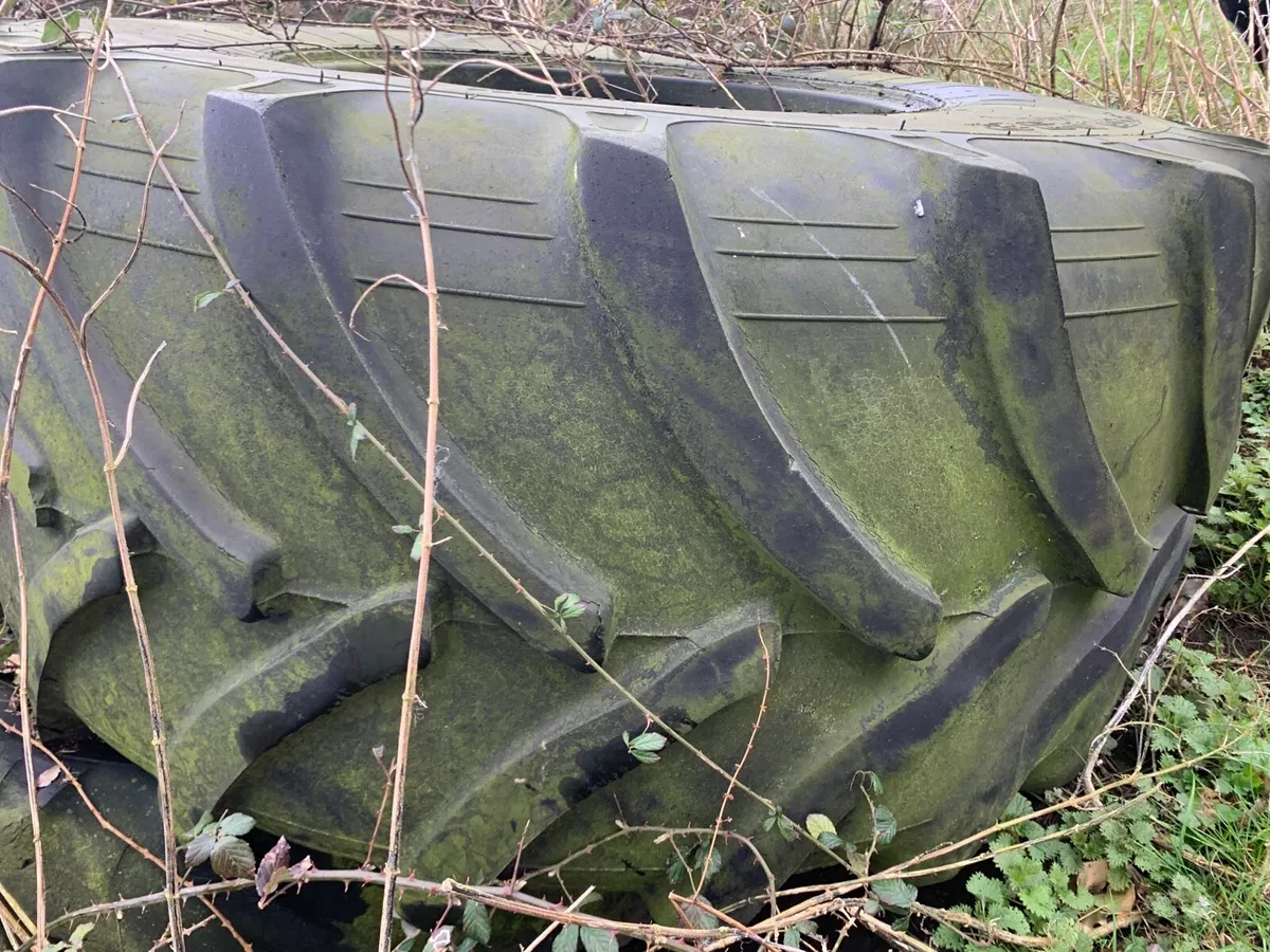 Tanker tyre 30.5 r 32 - Image 2