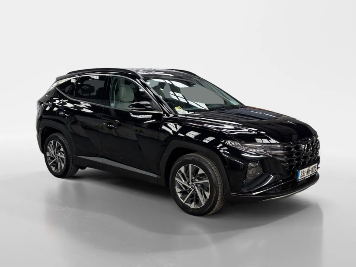 Hyundai Tucson 2WD Executive Plus - Image 1