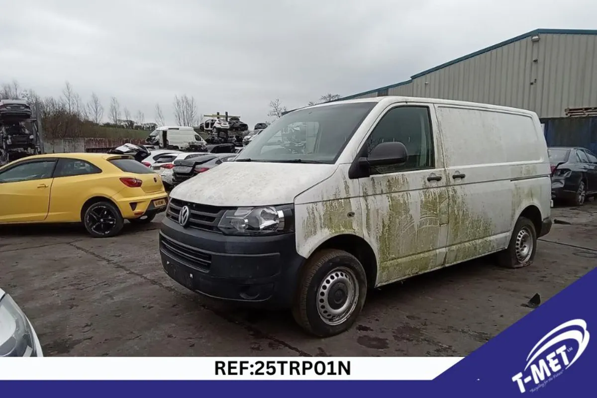 2015 VOLKSWAGEN TRANSPORTER BREAKING FOR PARTS - Image 1