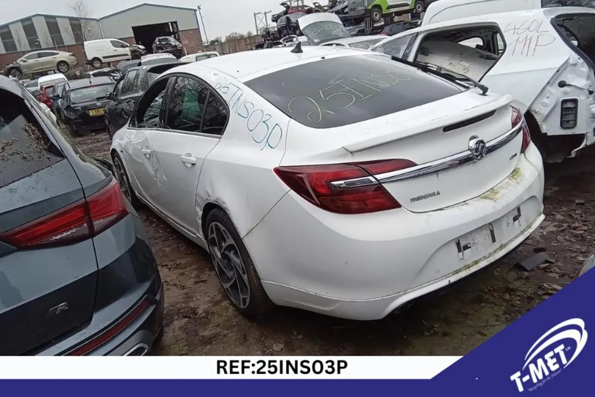 2017 VAUXHALL INSIGNIA BREAKIG FOR PARTS - Image 2