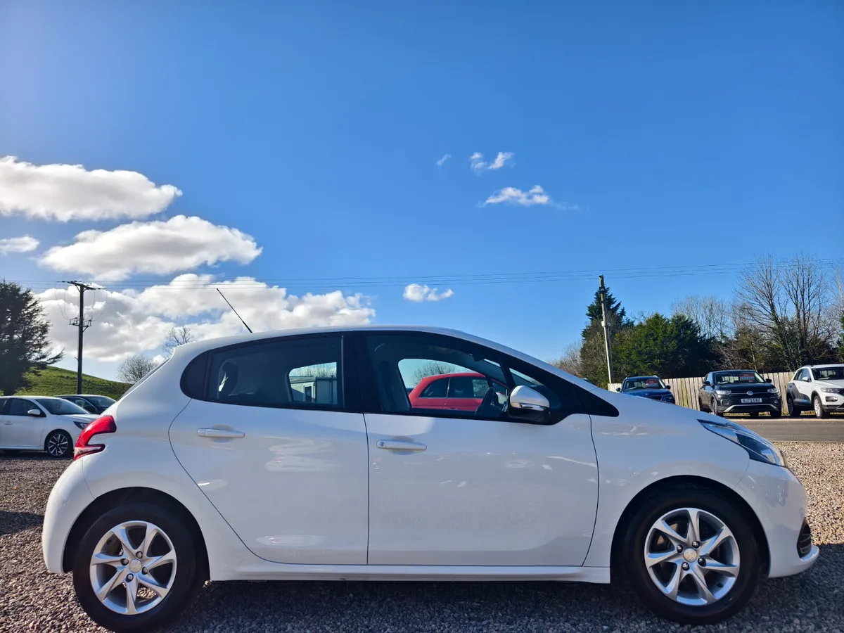 2018 Peugeot 208 Active 82bhp 1.2 Puretech 5dr - Image 4