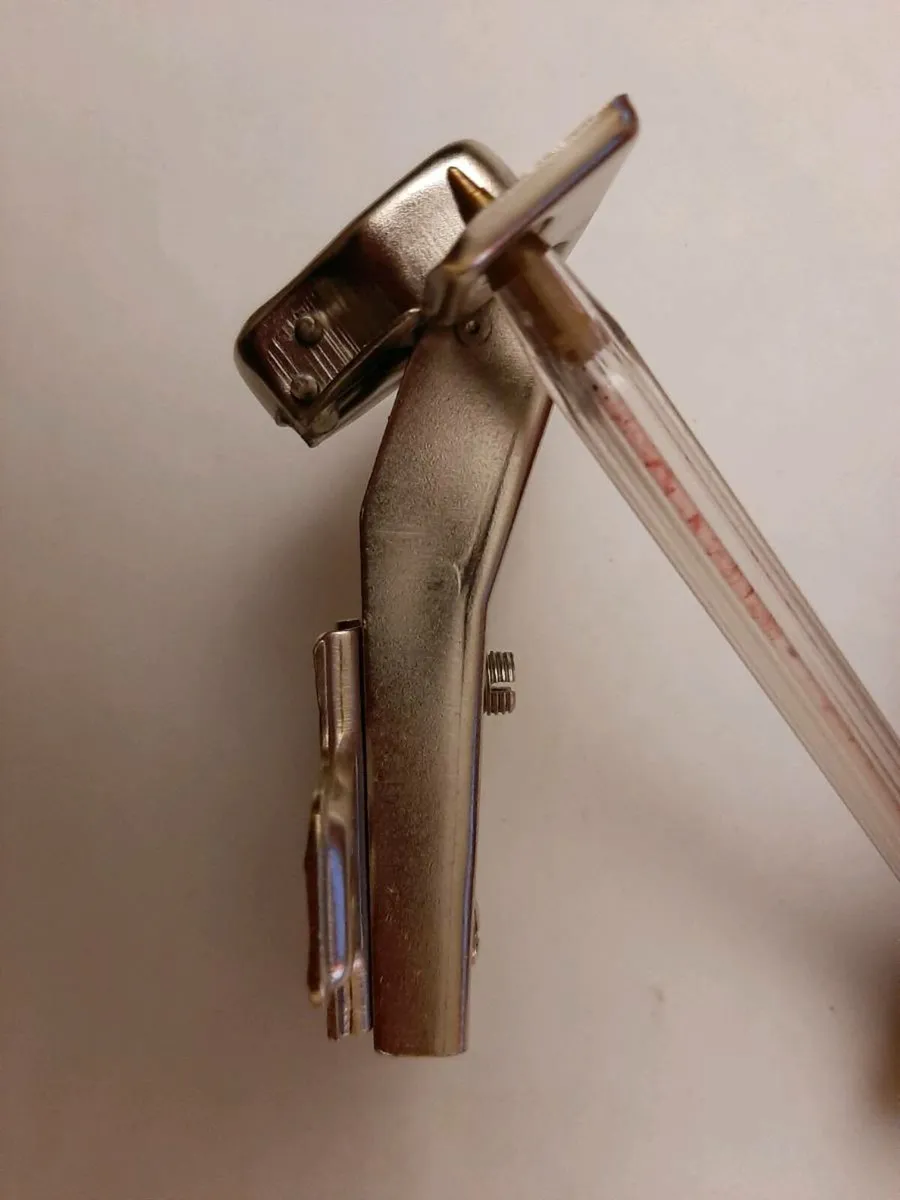 Cabinet door hinges, drawer runners and handles - Image 4