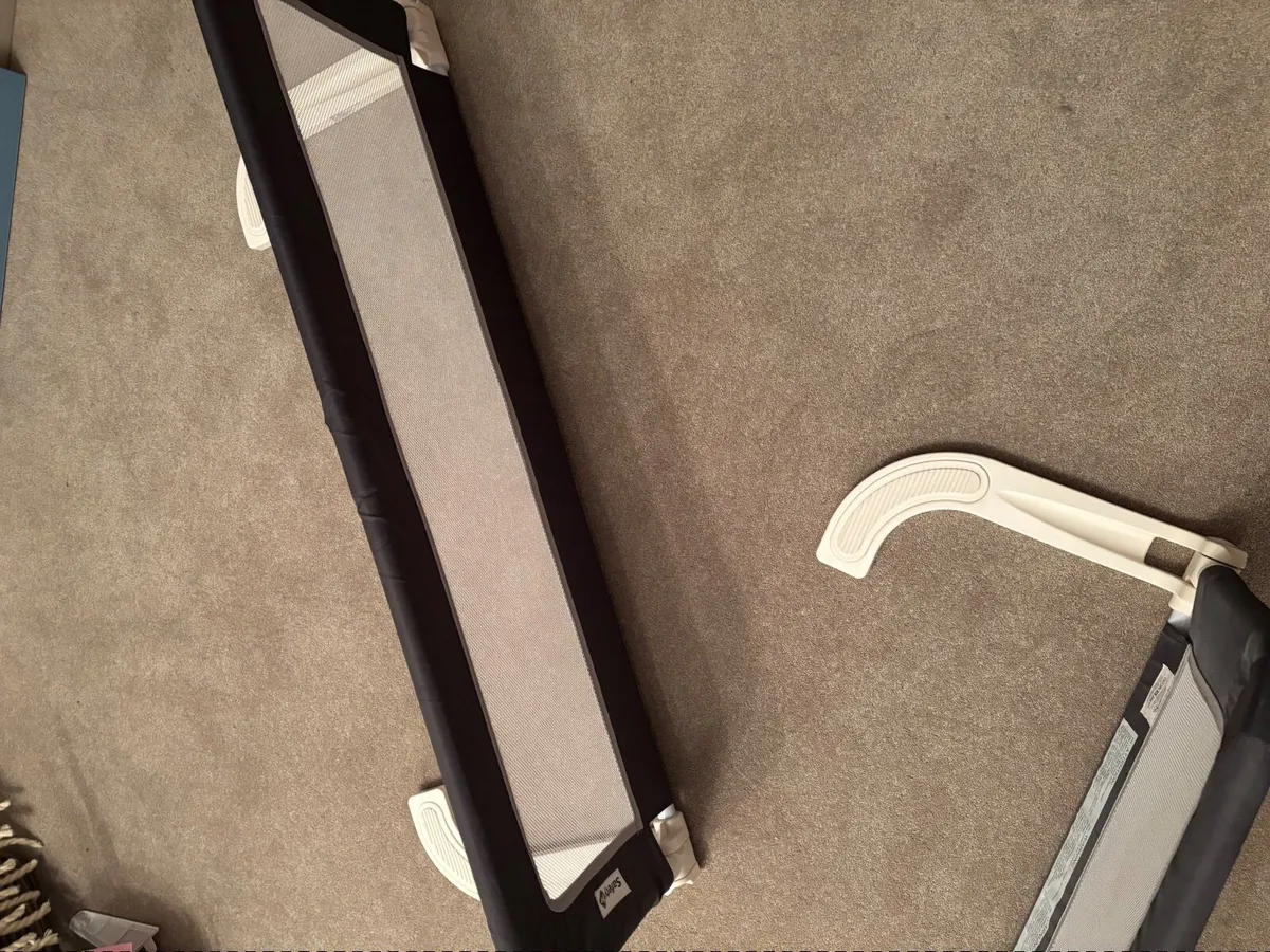 Bedside Safety Rails - Image 3
