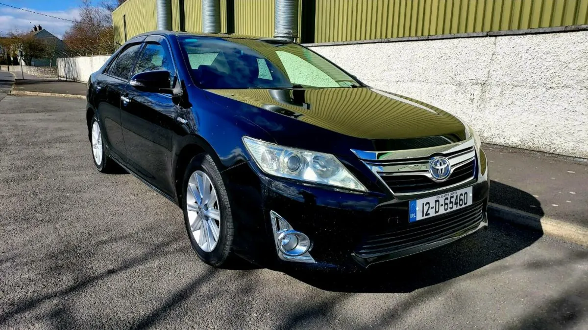 Toyota camry Hybrid NCT 05/26 - Image 2