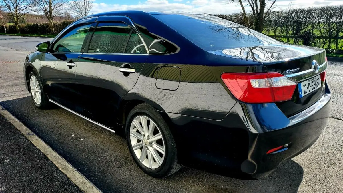 Toyota camry Hybrid NCT 05/26 - Image 3