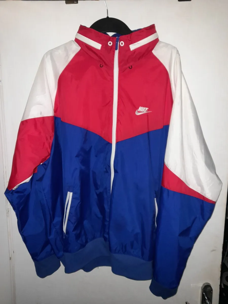 VINTAGE.. Sports Jacket - Image 1