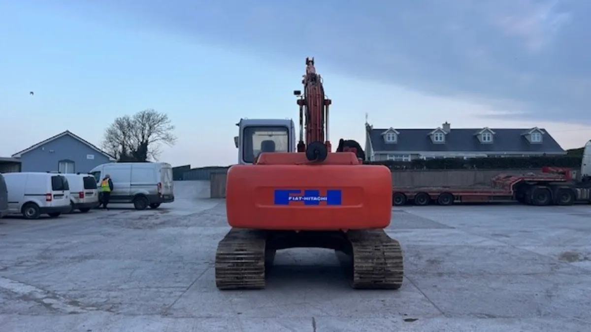 2003 Hitachi EX135 - Image 2
