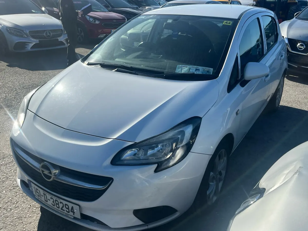 Opel corsa 2015 1.4 petrol ⛽️ rear damage - Image 2