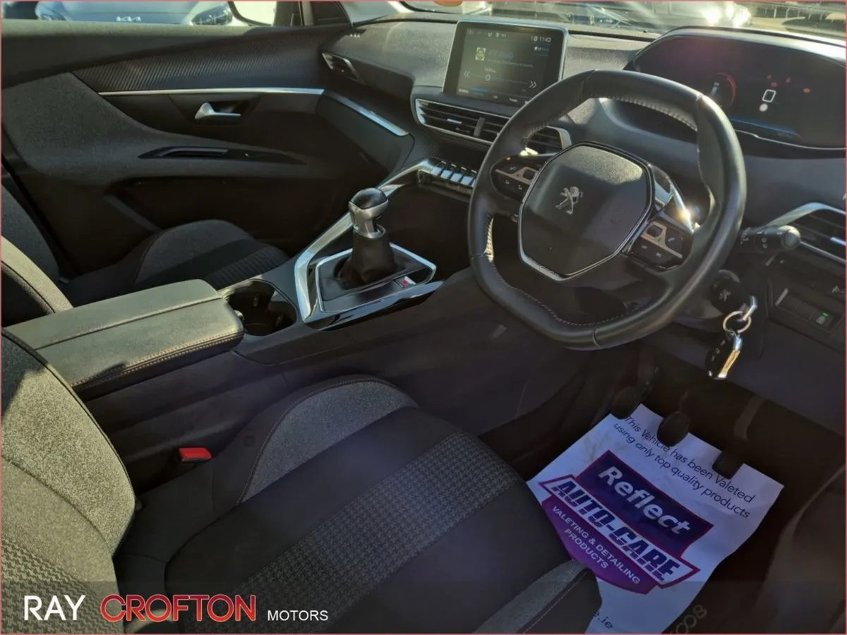 Peugeot 5008 1.2 Puretech 130bhp Auto Active - Image 2