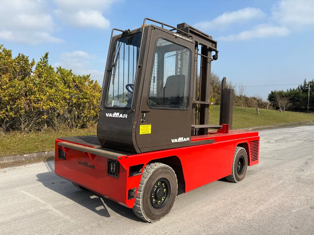 2004 Valmar Terra J Side Loader - Image 1