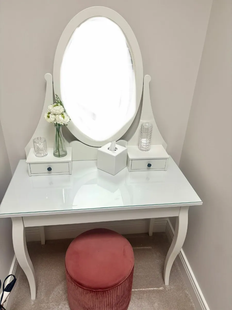 Dressing Table - Image 1