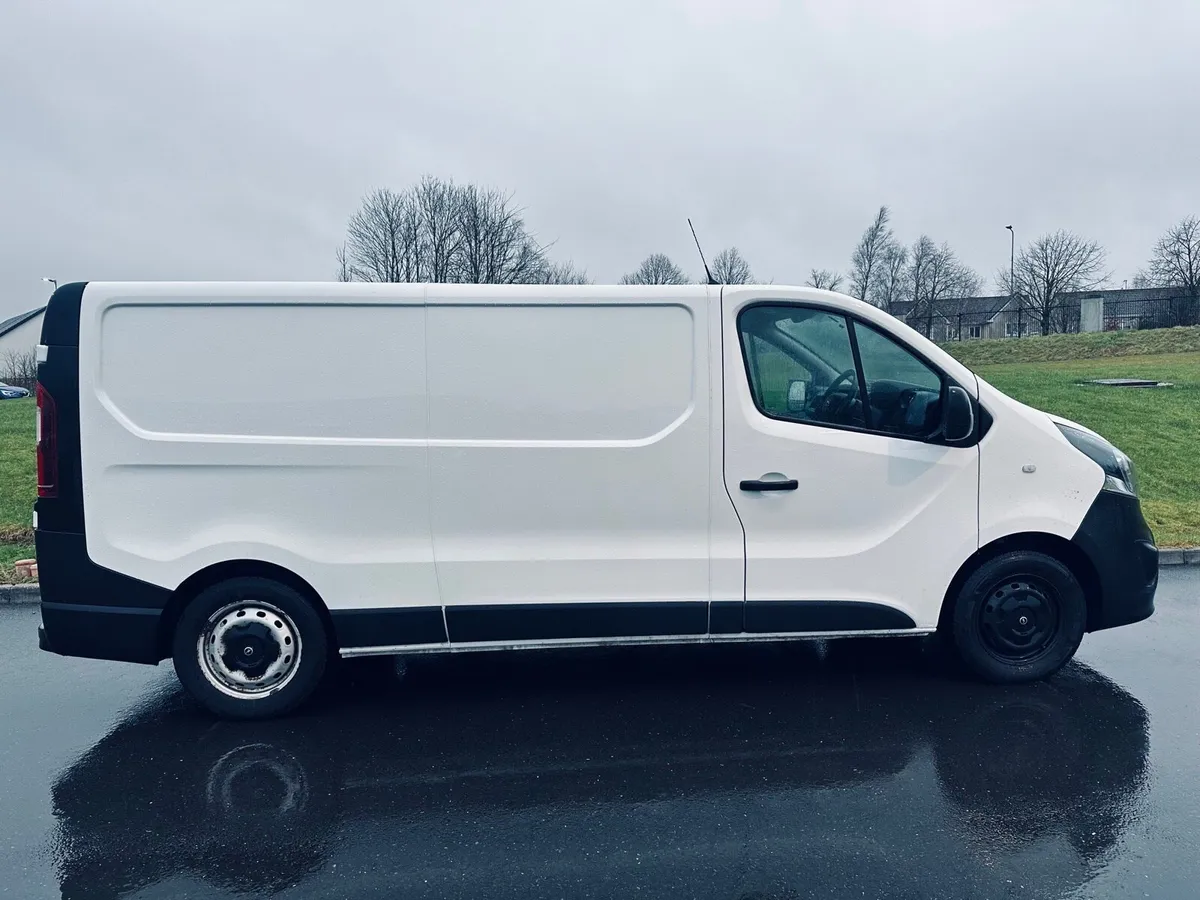 Opel Vivaro - Image 2