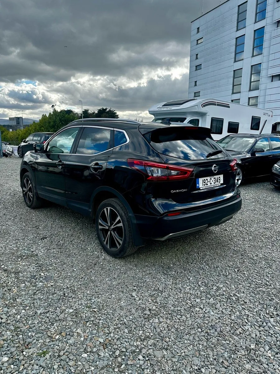 NISSAN QASHQAI 1.5 SV PREMIUM - Image 2