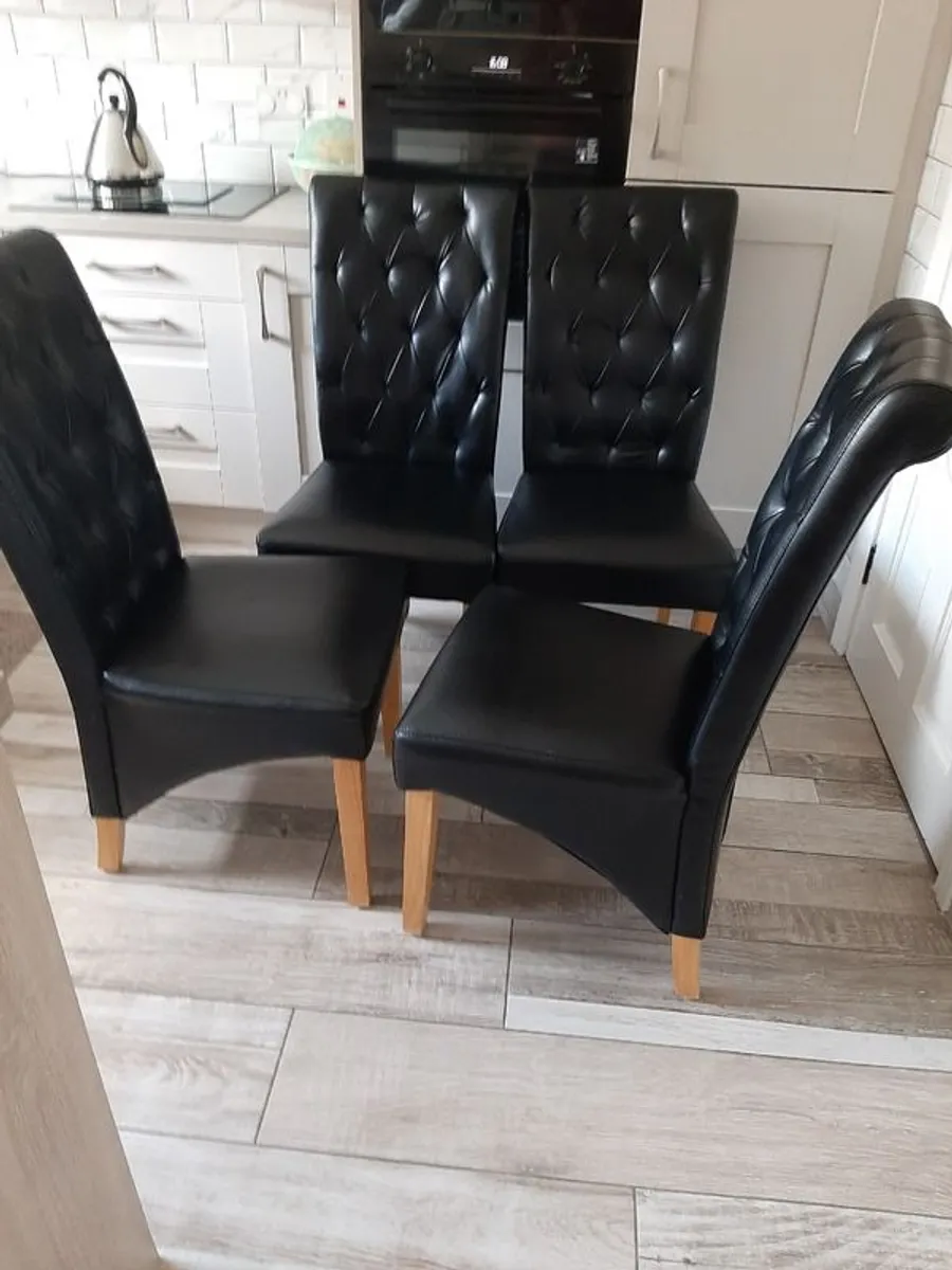 4 Dining room chairs