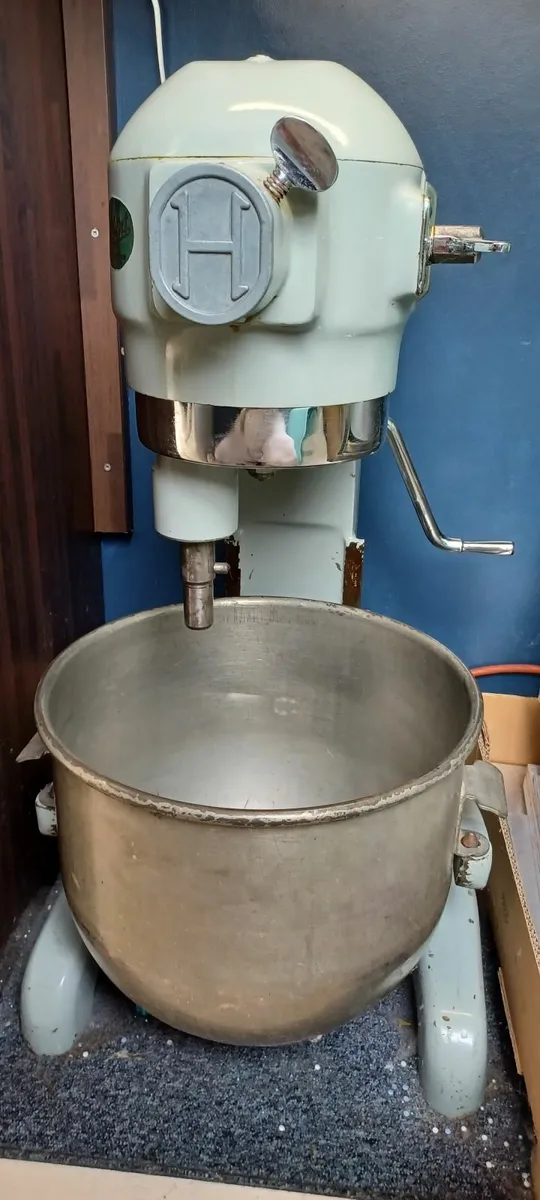 Hobart AE200 - Image 1