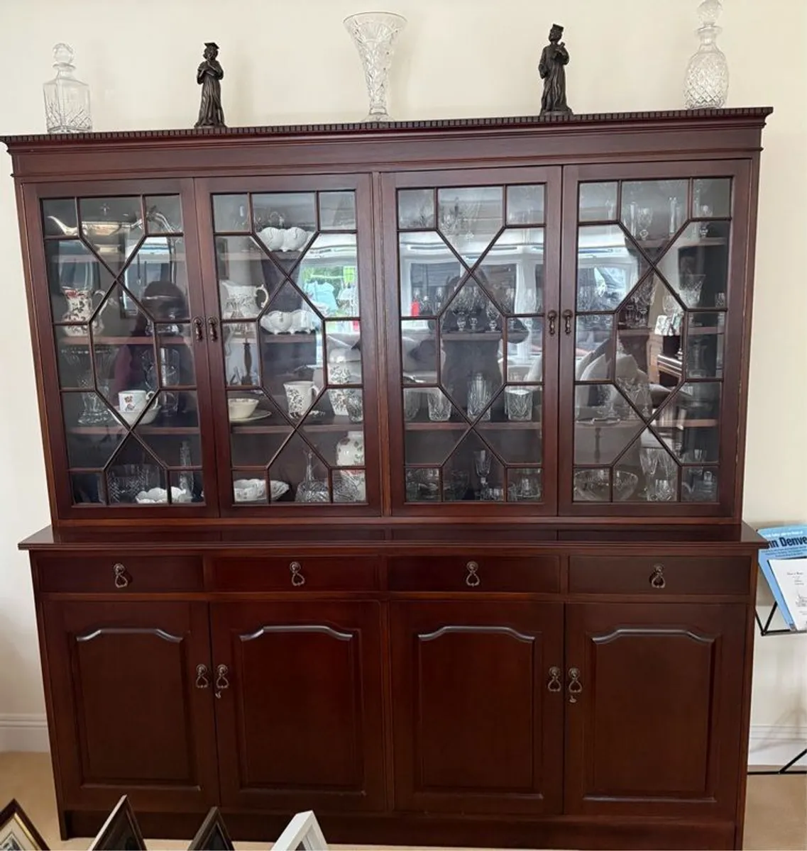 furniture for sale 50/unit - Image 1