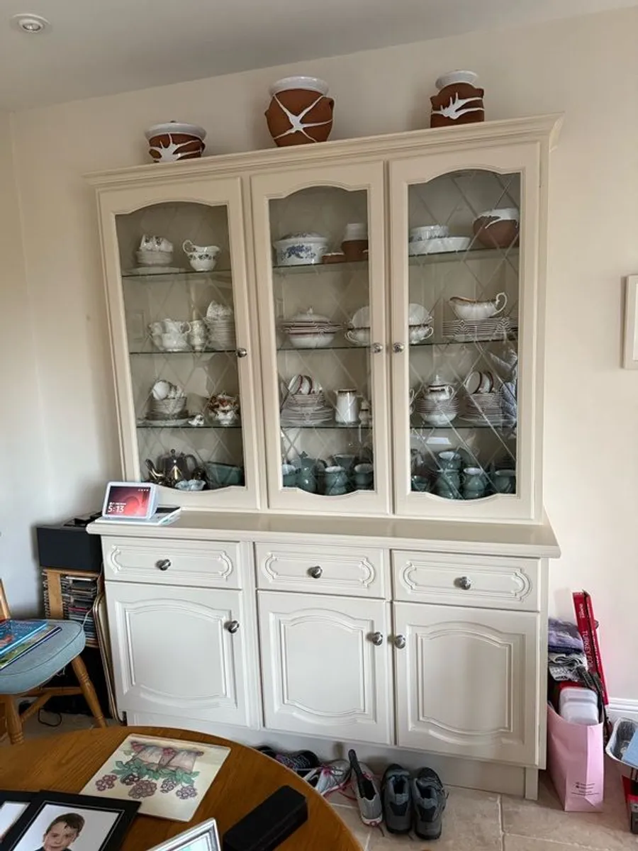 furniture for sale 50/unit - Image 4