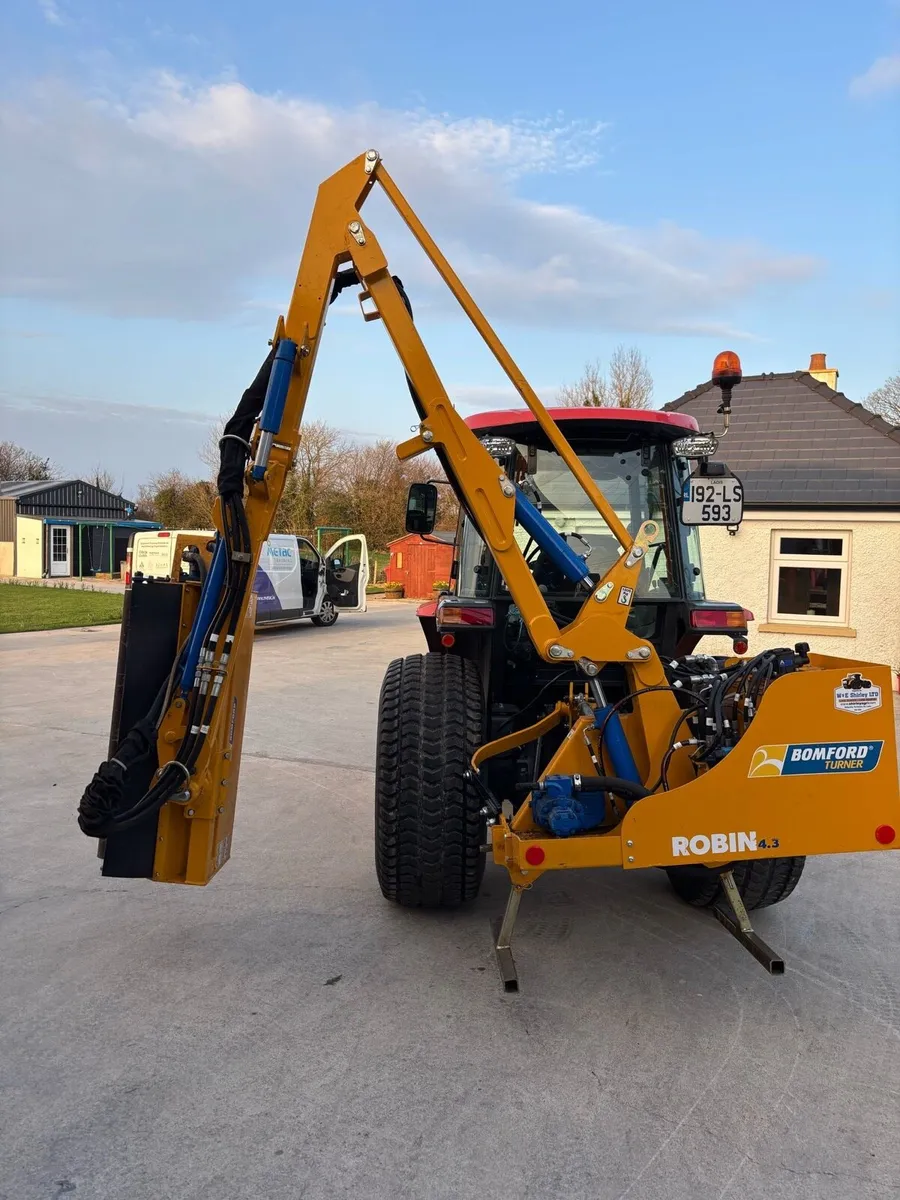 Bomford Robin 4.3 Hedgecutter - Image 1