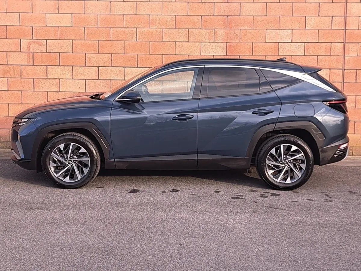 Hyundai Tucson Executive Plus 1.6 Diesel. - Image 4