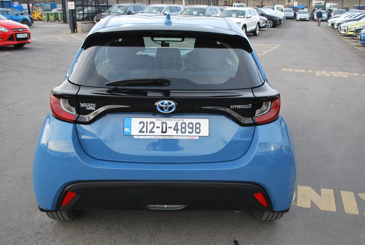Toyota Yaris 2021 - Image 4