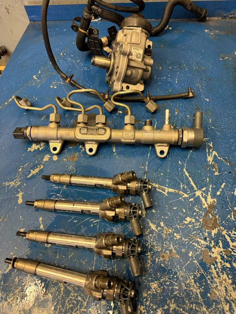 Injectors , common rail and fuel pump for BMW - Image 4