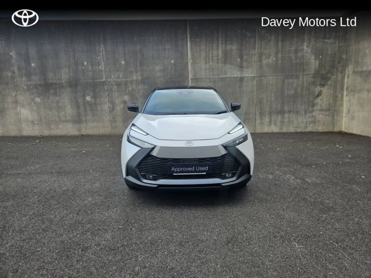 Toyota C-HR 2.0 Litre Hybrid - Image 3