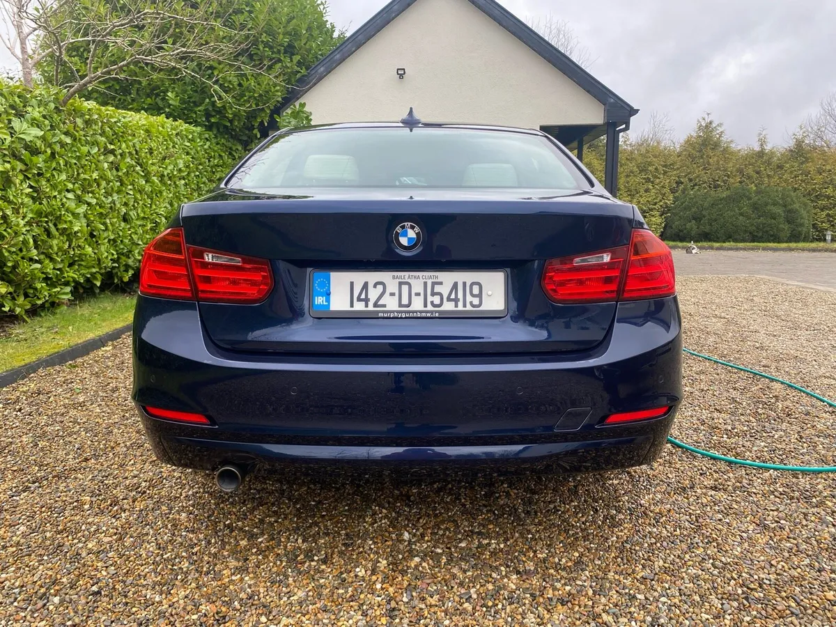 BMW 3 Series - Image 3