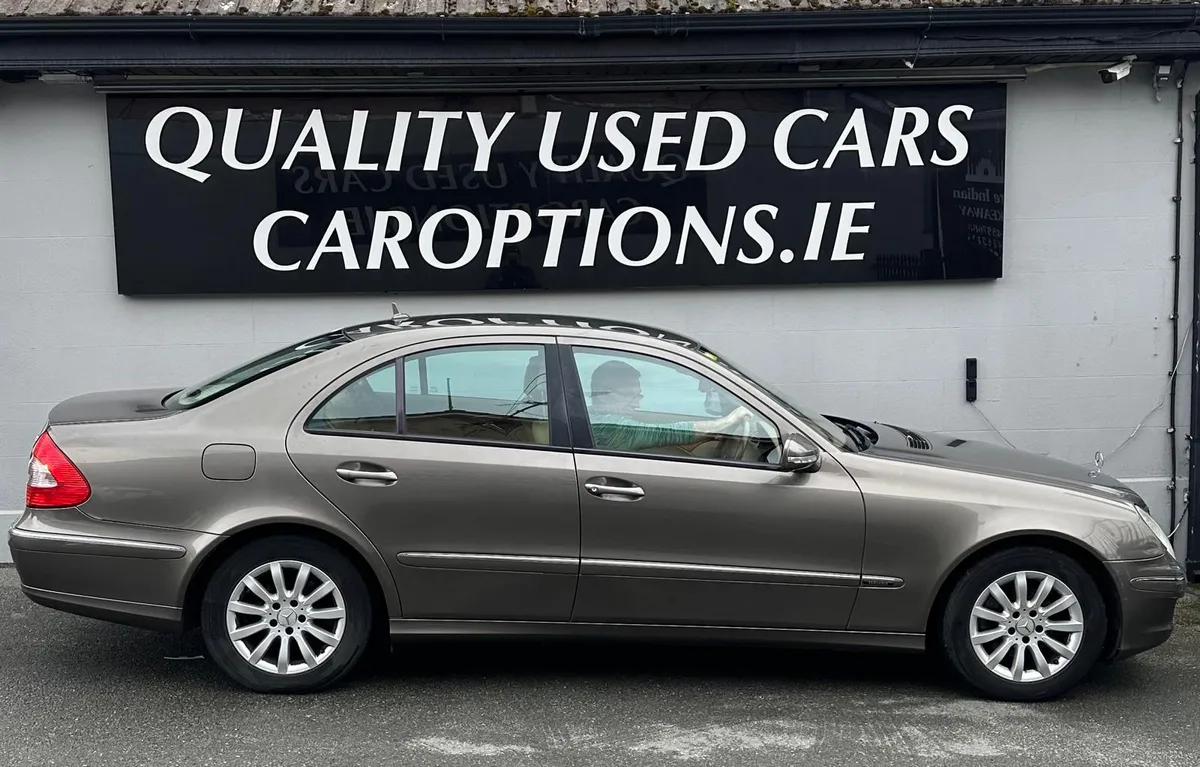 Mercedes-Benz E-Class 2010 - Image 1