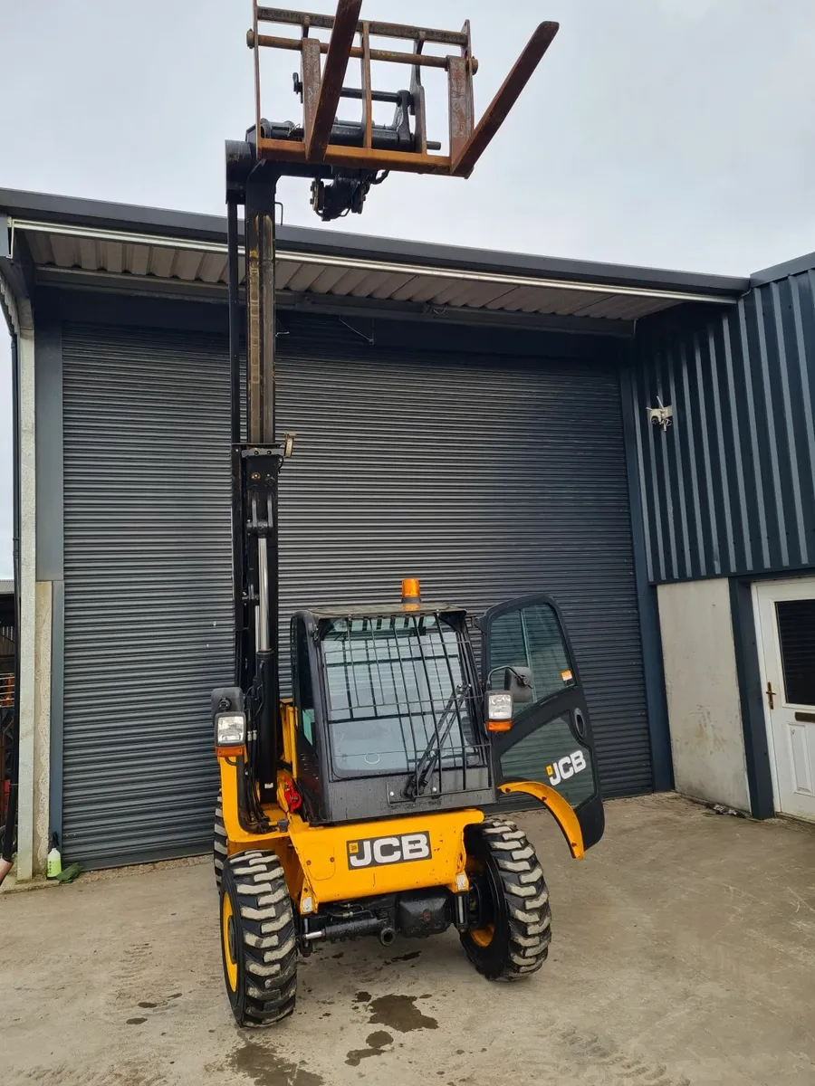 JCB 520-40 1900 Hours - Image 4