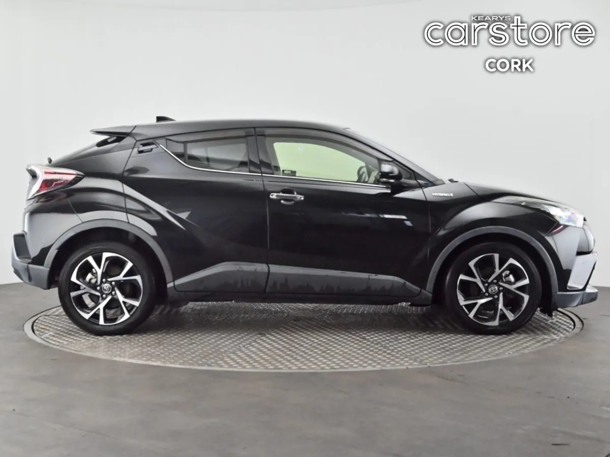Toyota C-HR 1.8 Hybrid Auto - Image 3
