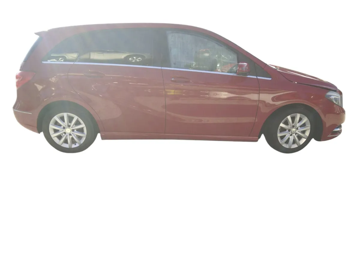 2014 MERCEDES BENZ B CLASS Breaking/Dismantling - Image 2