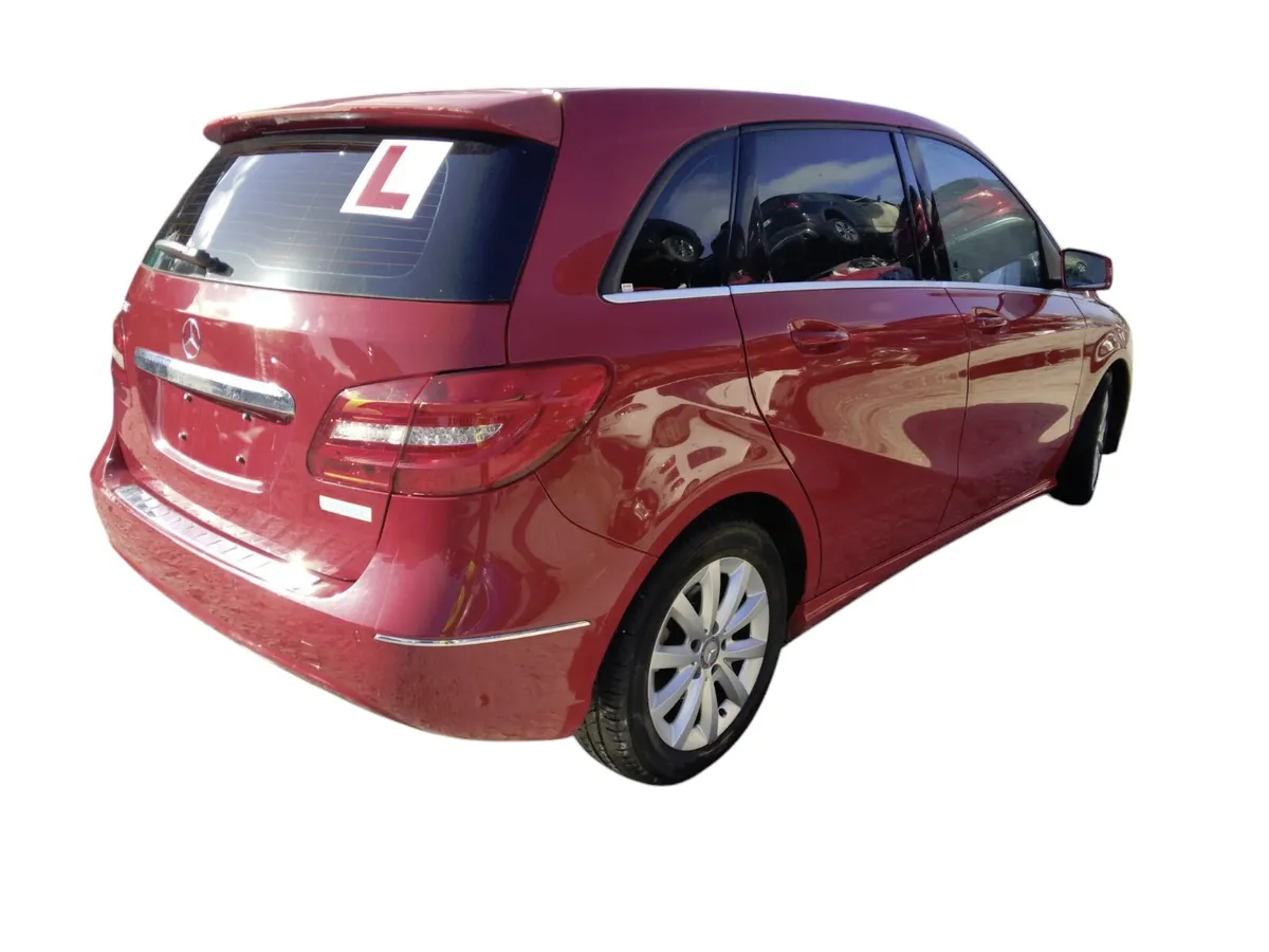 2014 MERCEDES BENZ B CLASS Breaking/Dismantling - Image 3