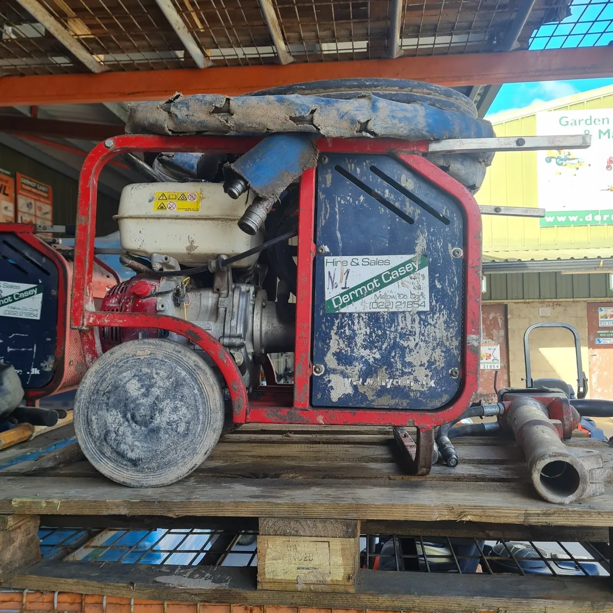 beaver hydrolic breaker plua hammer and chisels