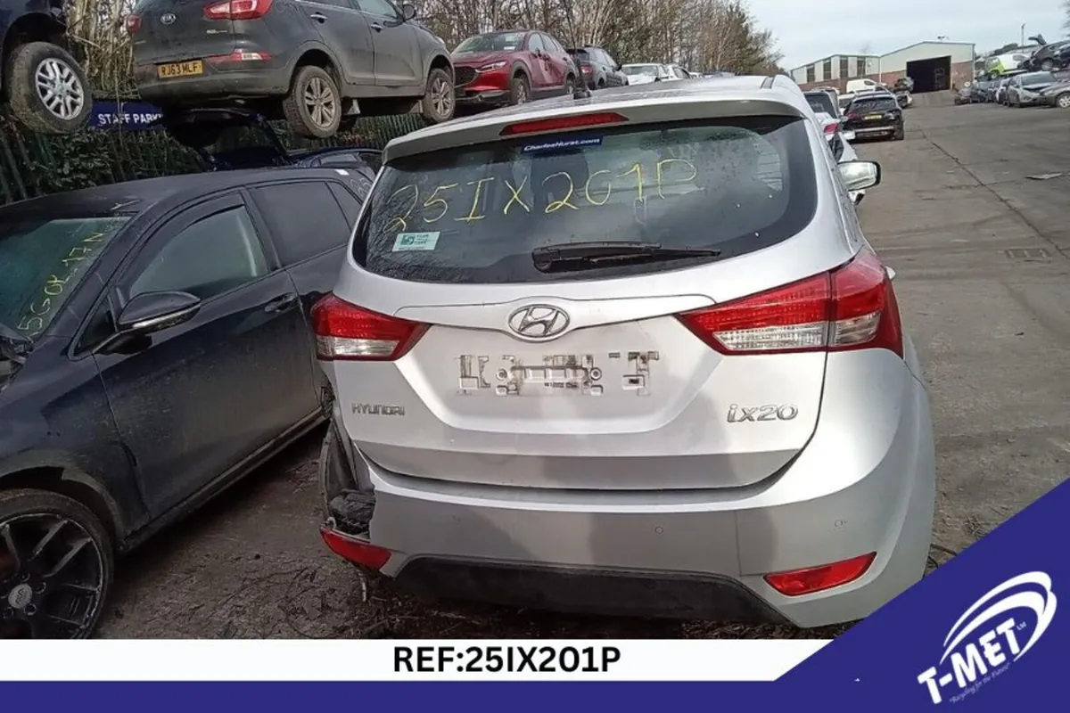 2014 HYUNDAI IX20 BREAKING FOR PARTS - Image 2
