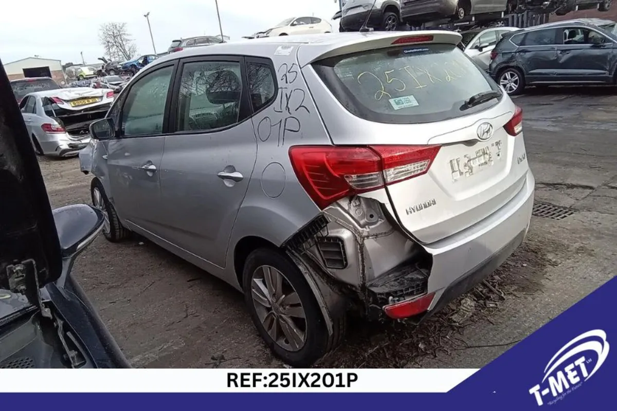 2014 HYUNDAI IX20 BREAKING FOR PARTS - Image 4