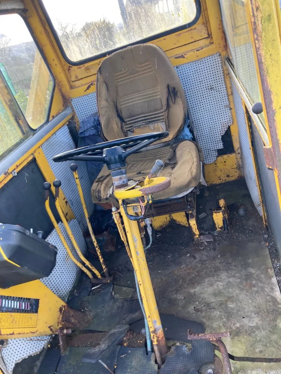 Volvo BM LM 621 loader - Image 3