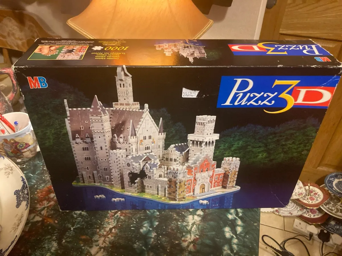 Vintage 3d mb castle 1000 pc