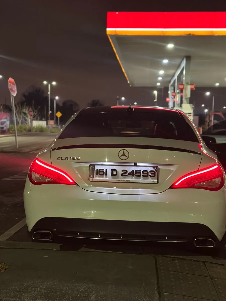 Mercedes CLA 180 - Image 1