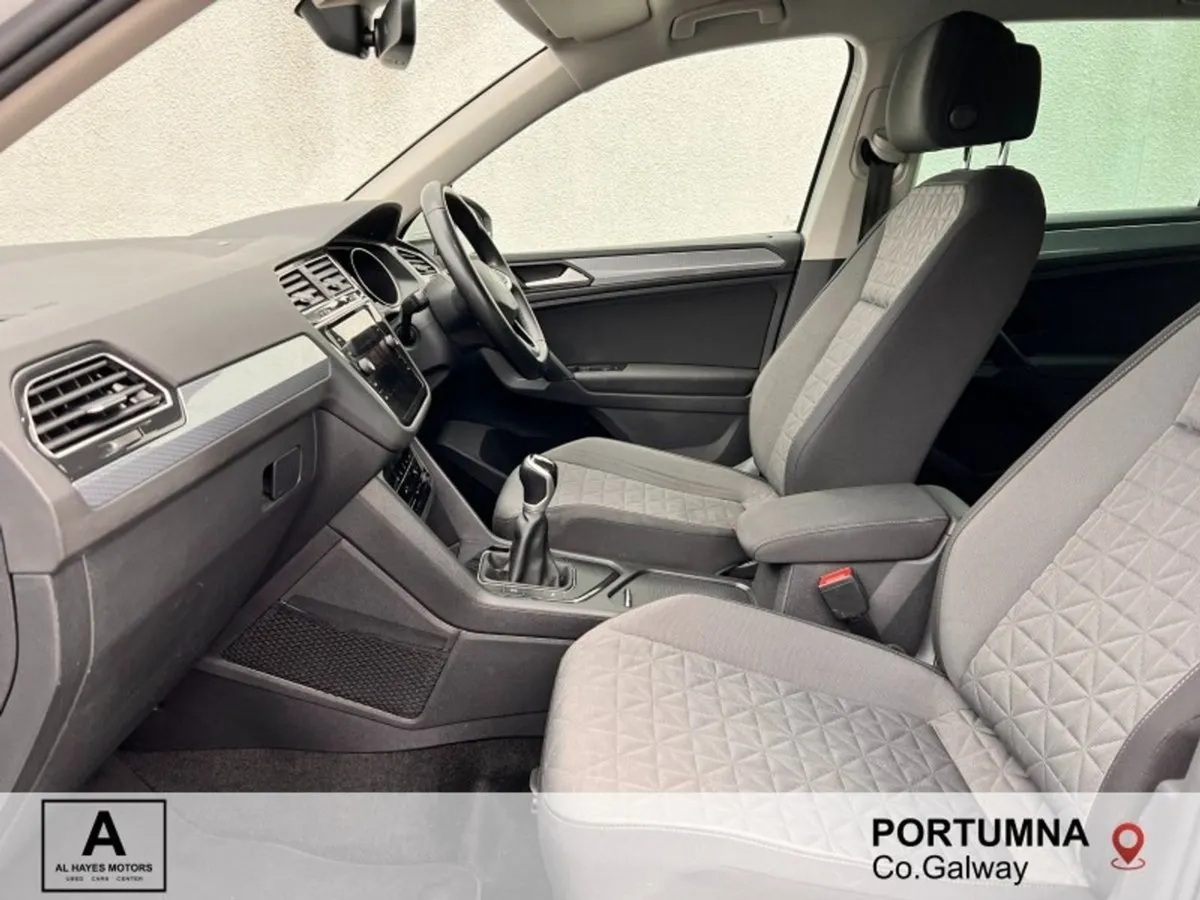 Volkswagen Tiguan 2021 Life 2.0tdi 6speed 122BHP - Image 4