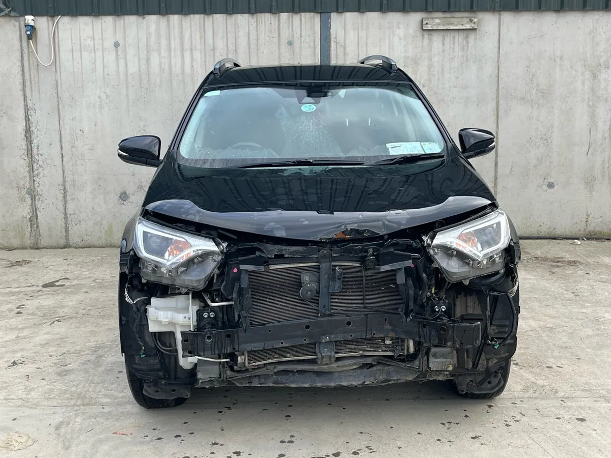 2018 Toyota Rav 4 parts - Image 1