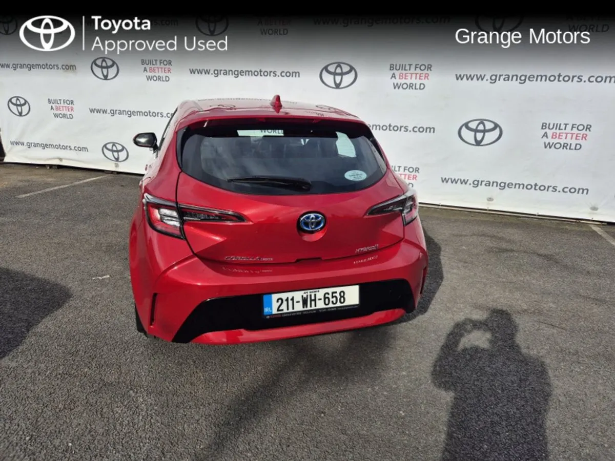 Toyota Corolla 1.8 Hybrid Luna H/B - Image 4