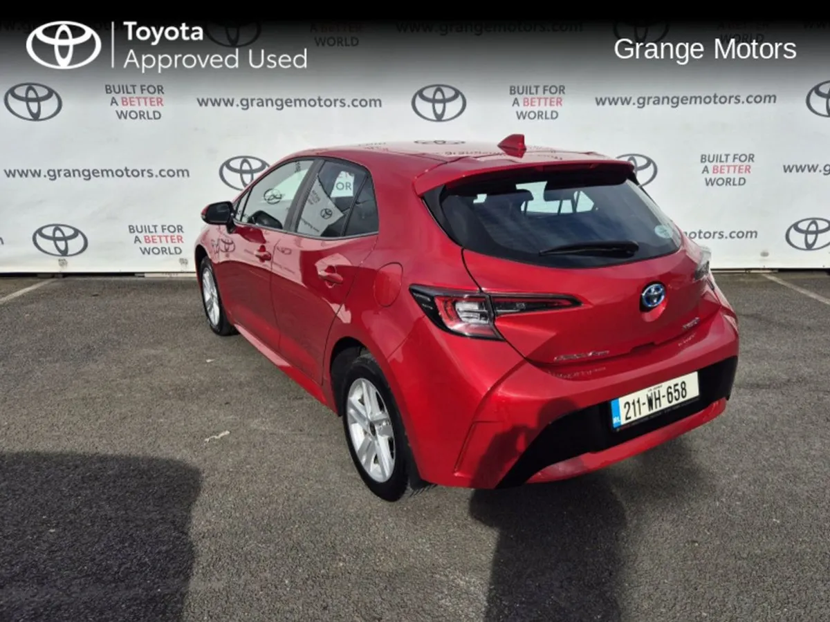 Toyota Corolla 1.8 Hybrid Luna H/B - Image 2