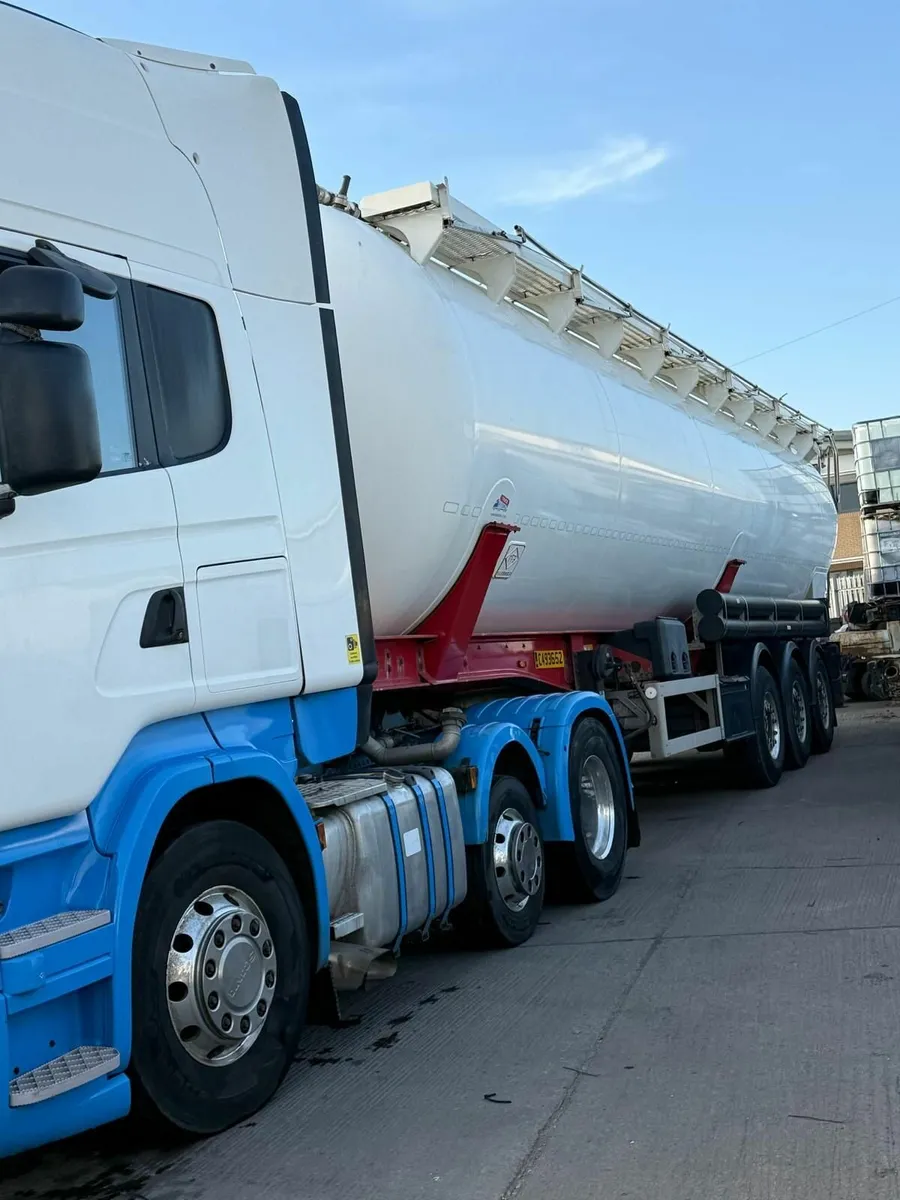 2003 FELBINDER POWDER TANKER - Image 3