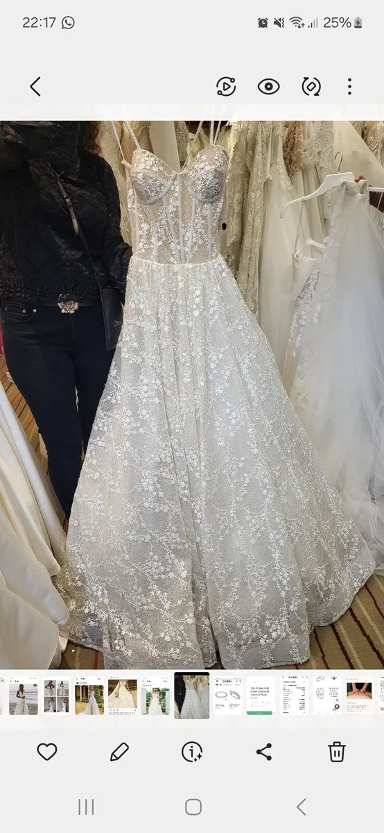 Wedding dress - Image 2
