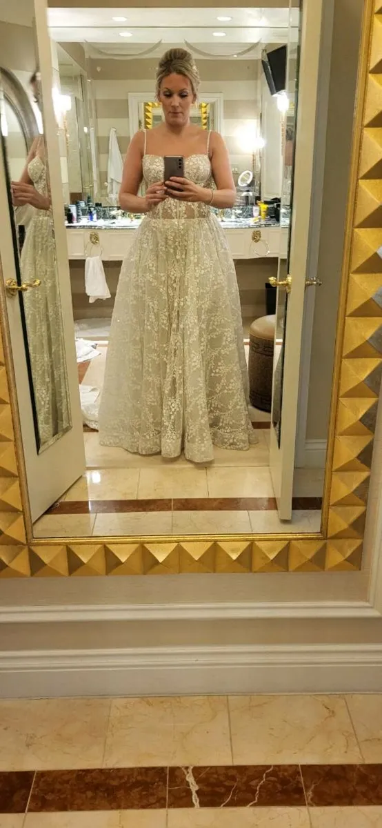 Wedding dress - Image 4