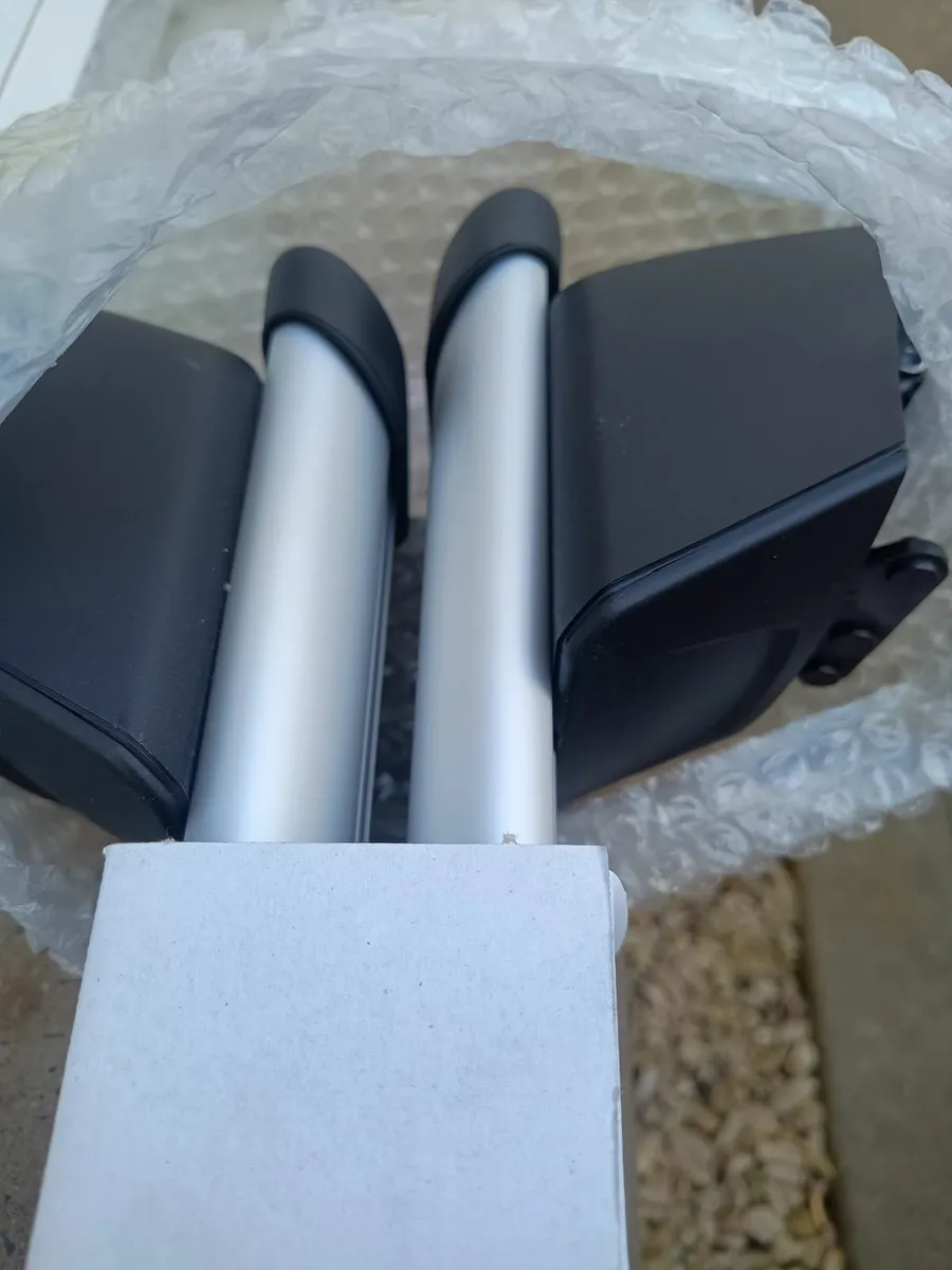 Genuine Audi A3 Roof Bars / Roof Rack - Brand New! - Image 3