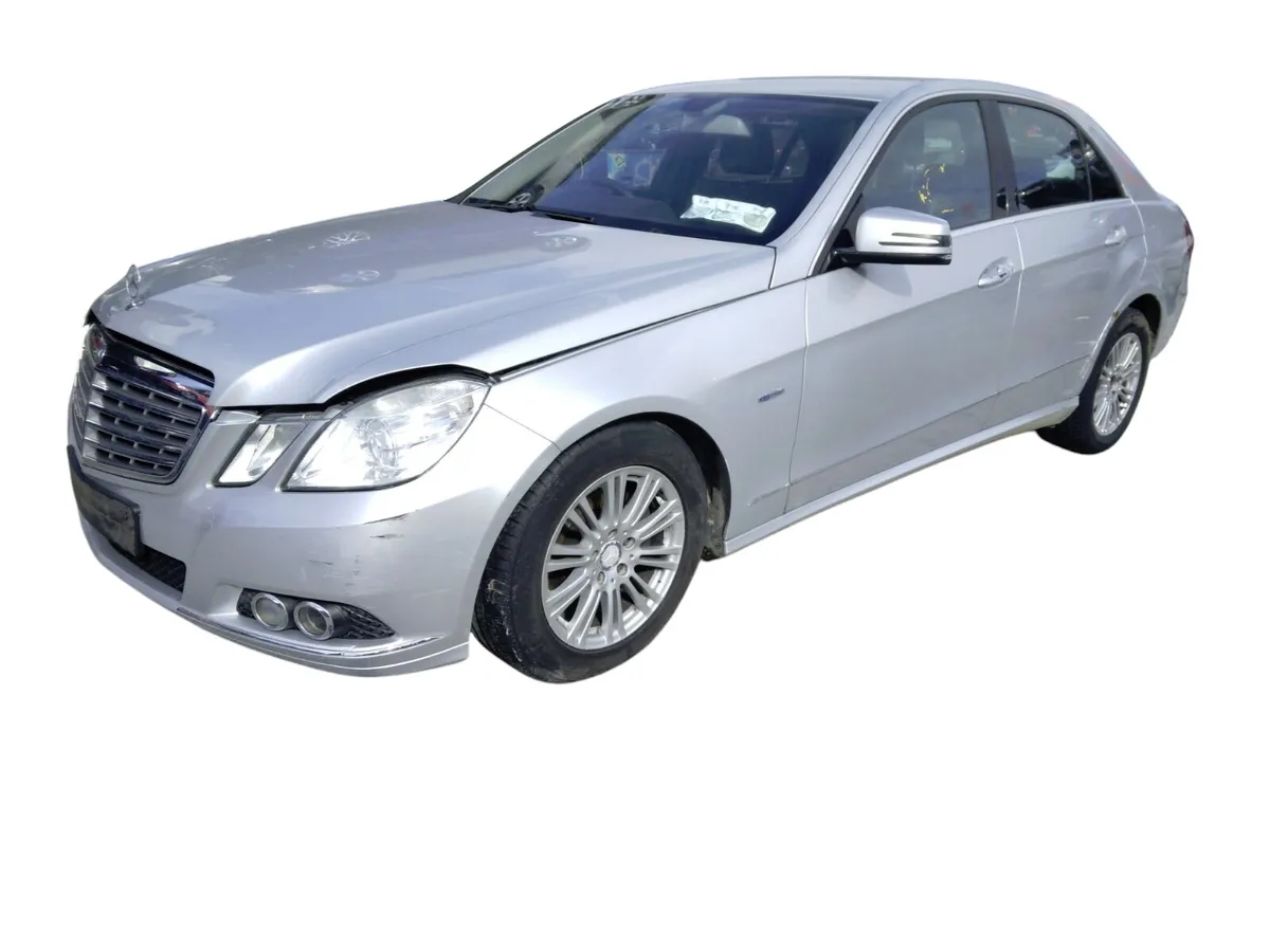 2009 MERCEDES BENZ E CLASS Breaking/Dismantling