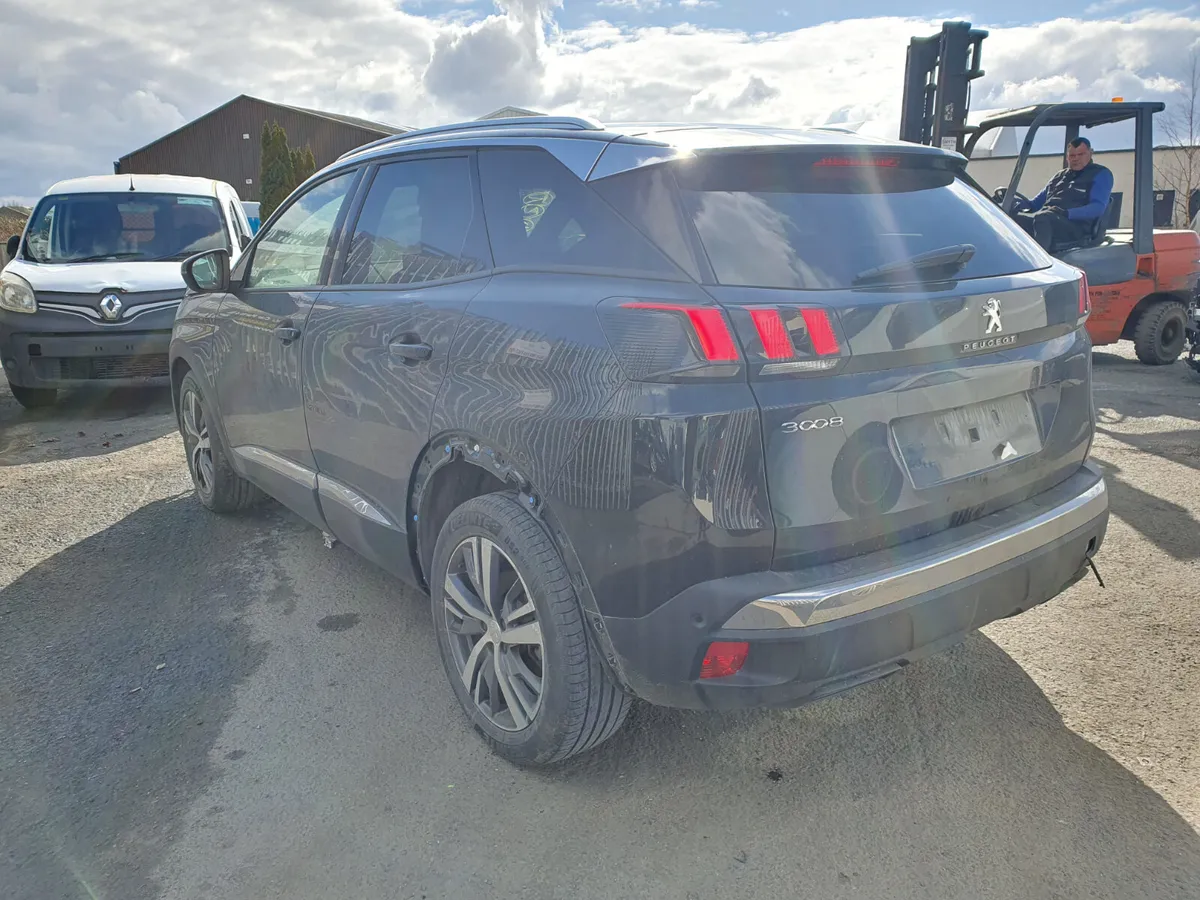 23 PEUGEOT 3008  1.5 HDI FOR BREAKING - Image 4