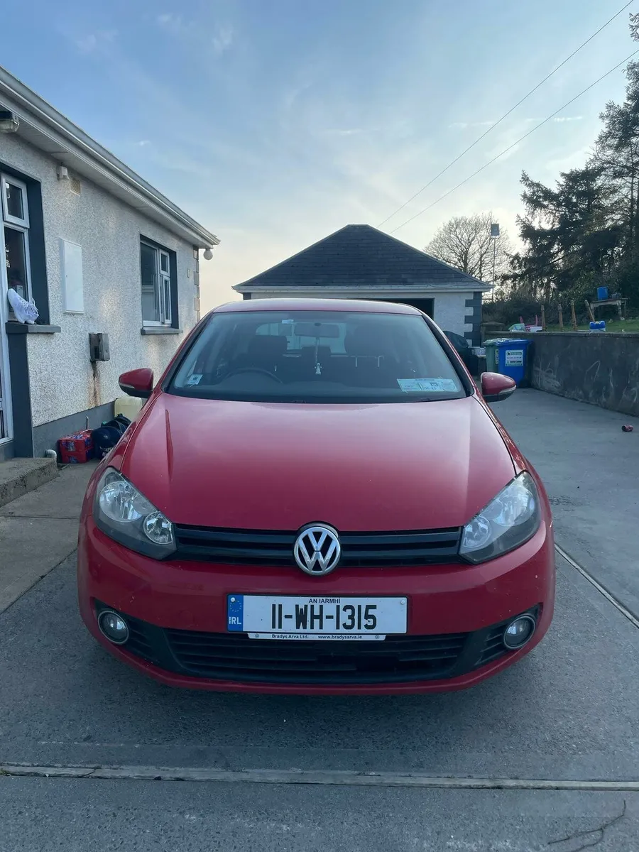 2011 volkswagen golf trendline red diseal 1.6L - Image 1