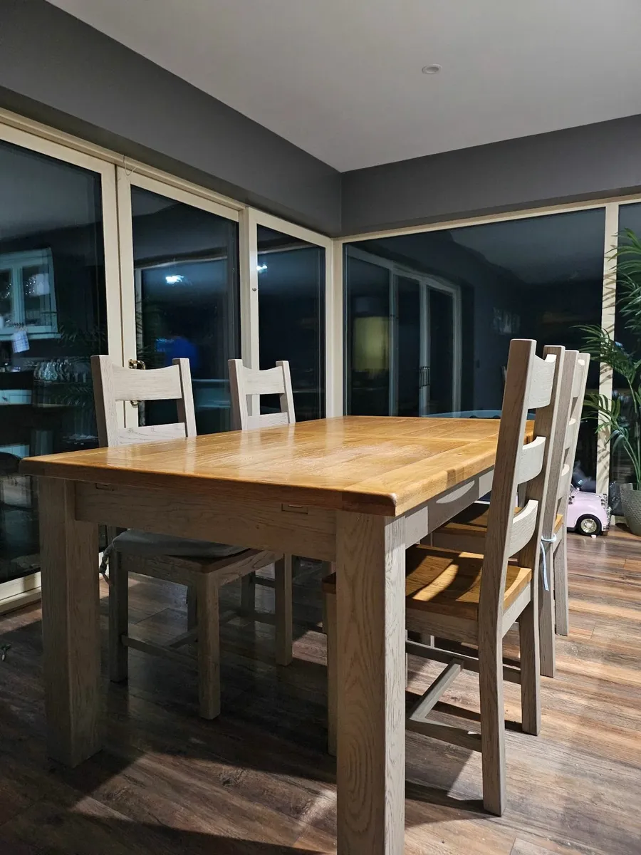 Kitchen table - Image 2
